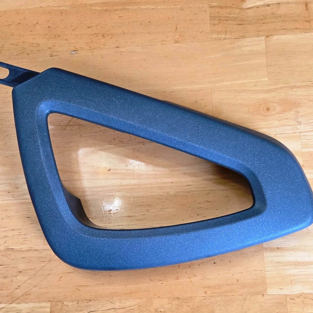 Smart Car Fortwo A4517270449 RH Passenger Side Interior Door Handle Cover (248)